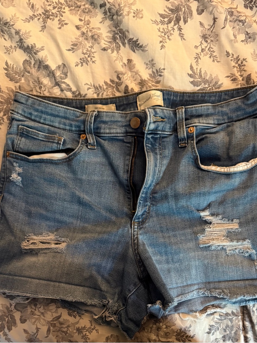 Universal Thread Light Blue Distressed Denim Jean Shorts